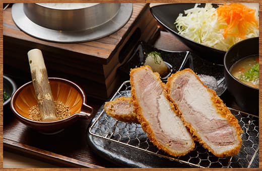 特上ロースカツランチ